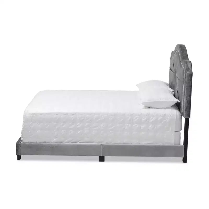 Letto imbottito in tessuto di velluto Queen Embla grigio - : design moderno capitonné, finitura lucida, imbottitura in schiuma, telaio in MDF