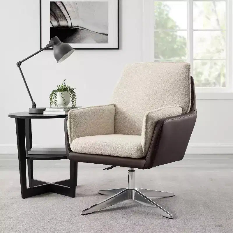 Poltrona girevole di design